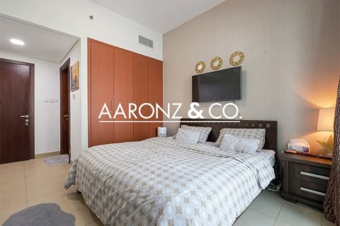 Apartamento en Jumeirah Lake Towers, Dubai, 2 dormitorios, 120 m², № 78222 - foto 8