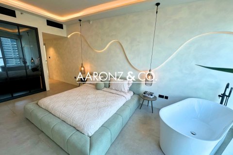 Apartamento en Jumeirah Lake Towers, Dubai, 2 dormitorios, 165 m², № 78217 - foto 8