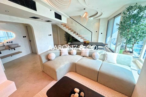 Apartamento en Jumeirah Lake Towers, Dubai, 2 dormitorios, 165 m², № 78217 - foto 1