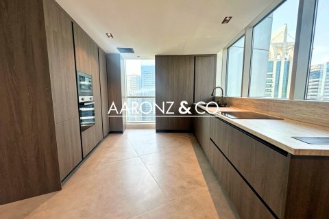 Apartamento en Jumeirah Lake Towers, Dubai, 2 dormitorios, 165 m², № 78217 - foto 15