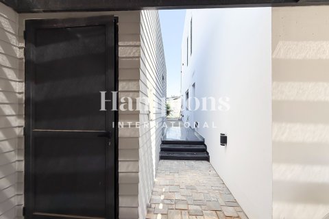 Villa in Al Manara, Jumeirah Village Triangle, Dubai 5 bedrooms, 1189.15840000 sq.m. № 95309 - photo 3