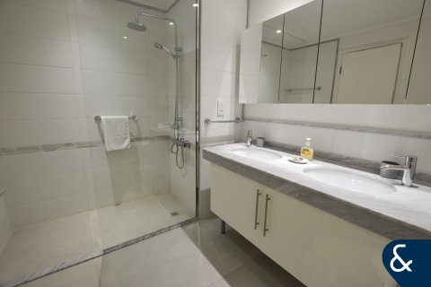 شقة في وسط مدينة دبي, دبي 3 غرف نوم, 196 م² رقم 75997 - صورة 7