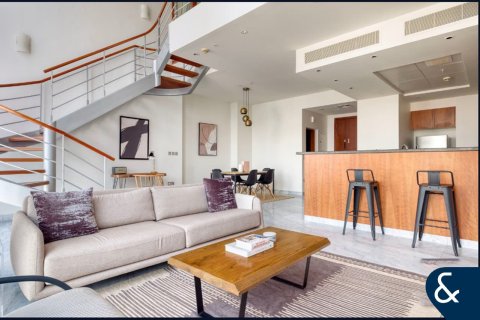 Купить квартиру в Central Park Tower, DIFC, Дубай: 2 спальни, 149м², № 75998 - фото 1