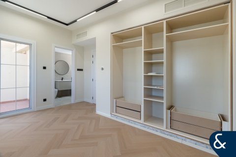 Купить виллу в The Springs, Дубай: 2 спальни, 157м², № 75996 - фото 11