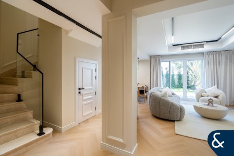 Купить виллу в The Springs, Дубай: 2 спальни, 157м², № 75996 - фото 6