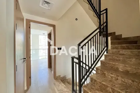 Townhouse in Dubai Investment Park, Dubai 4 bedrooms, 245 sq.m. № 104824 - photo 6