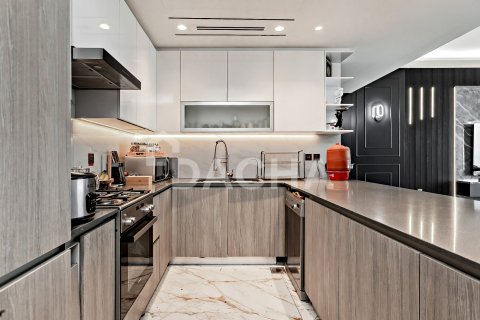 Apartment in Jumeirah Lake Towers, Dubai 3 bedrooms, 206 sq.m. № 104829 - photo 2