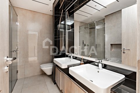 Apartment in Jumeirah Lake Towers, Dubai 3 bedrooms, 206 sq.m. № 104829 - photo 7