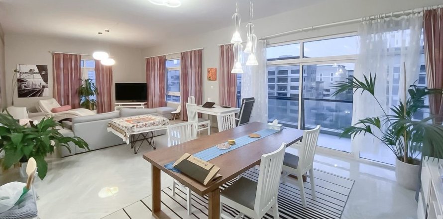 Apartamento en Dubai, 3 dormitorios, 193.1 m², № 13077