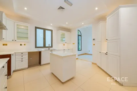 Villa en Palm Jumeirah, Dubai, 6 dormitorios, 650 m², № 61809 - foto 9