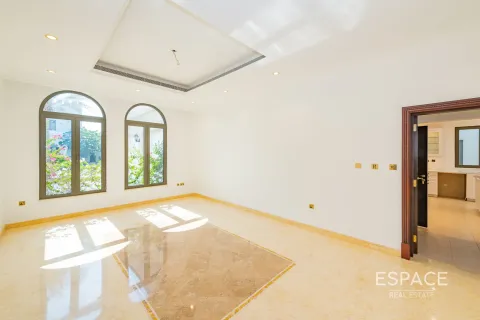 Villa en Palm Jumeirah, Dubai, 6 dormitorios, 650 m², № 61809 - foto 4