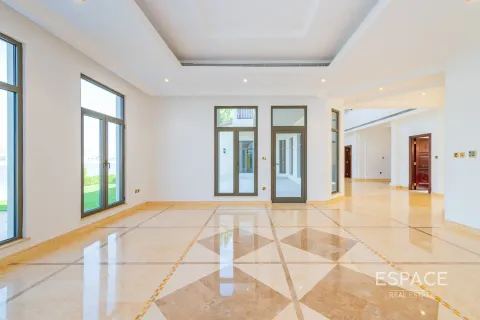 Villa en Palm Jumeirah, Dubai, 6 dormitorios, 650 m², № 61809 - foto 3