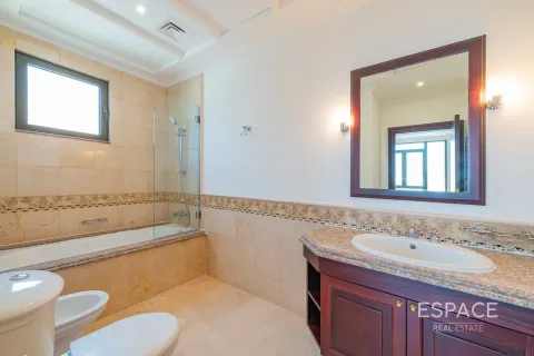 Villa en Palm Jumeirah, Dubai, 6 dormitorios, 650 m², № 61809 - foto 18