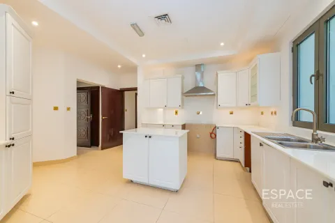 Villa en Palm Jumeirah, Dubai, 6 dormitorios, 650 m², № 61809 - foto 8