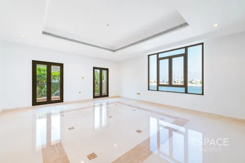Villa en Palm Jumeirah, Dubai, 6 dormitorios, 650 m², № 61809 - foto 19