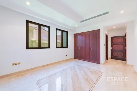 Villa en Palm Jumeirah, Dubai, 6 dormitorios, 650 m², № 61809 - foto 13