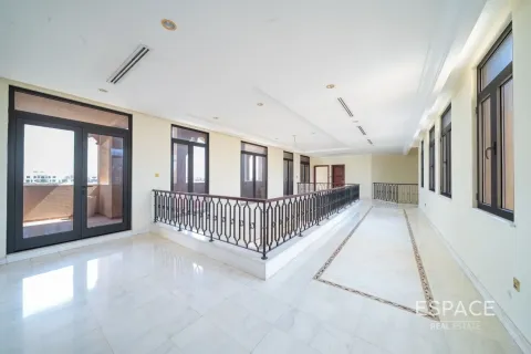 Купить виллу в Пальме Джумейре, Дубай: 6 спален, 650м², № 61813 - фото 10