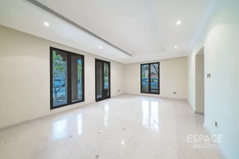 Купить виллу в Пальме Джумейре, Дубай: 6 спален, 650м², № 61813 - фото 5