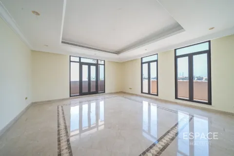 Купить виллу в Пальме Джумейре, Дубай: 6 спален, 650м², № 61813 - фото 3