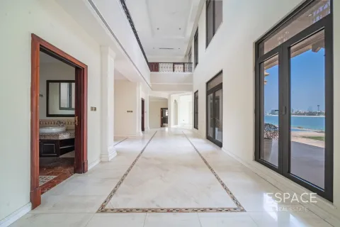 Купить виллу в Пальме Джумейре, Дубай: 6 спален, 650м², № 61813 - фото 4