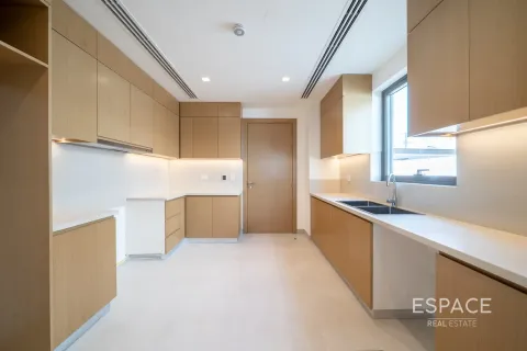 Adosado en Al Furjan, Dubai, 5 dormitorios, 442 m², № 61811 - foto 6