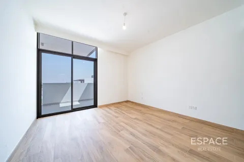 Adosado en Al Furjan, Dubai, 5 dormitorios, 442 m², № 61811 - foto 7
