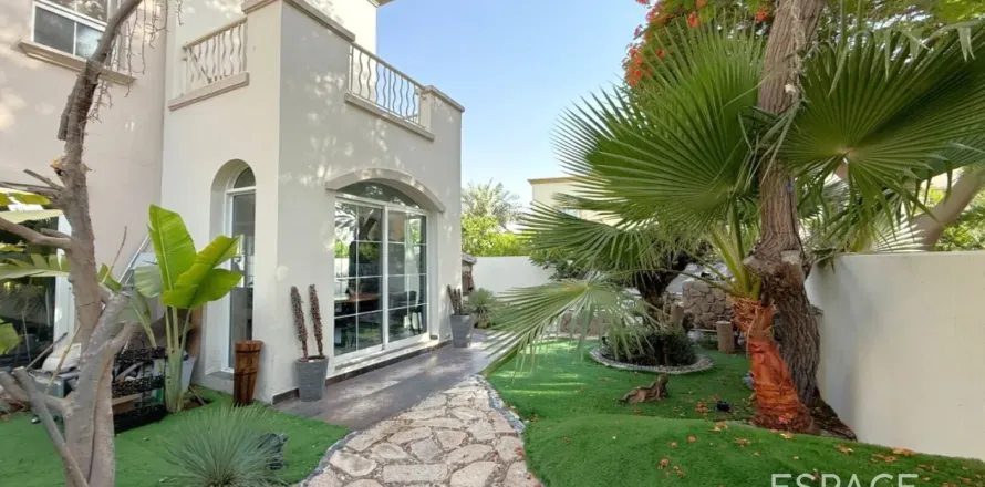 Villa in Springs 14, The Springs, Dubai 2 bedrooms, 167 sq.m. № 61808