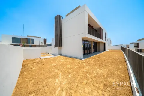 Villa in Al Furjan, Dubai 5 bedrooms, 473 sq.m. № 61812 - photo 18