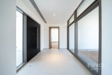 Villa in Al Furjan, Dubai 5 bedrooms, 473 sq.m. № 61812 - photo 17