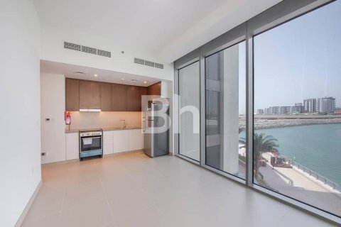 Apartment in Dubai Marina, Dubai 1 bedroom, 73 sq.m. № 24111 - photo 23
