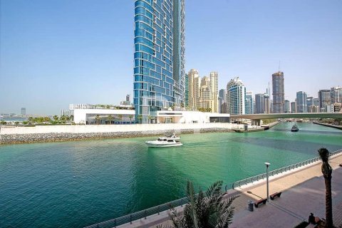 Apartment in Dubai Marina, Dubai 1 bedroom, 73 sq.m. № 24111 - photo 8