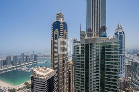 Apartment in Dubai Marina, Dubai 3 bedrooms, 160 sq.m. № 24108 - photo 12