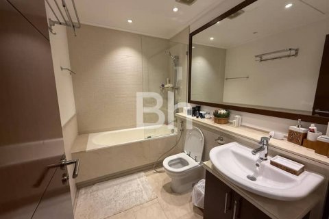 Купить квартиру в Дубай Марине, Дубай: 3 спальни, 195м², № 24113 - фото 12