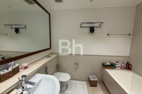 Купить квартиру в Дубай Марине, Дубай: 3 спальни, 195м², № 24113 - фото 8