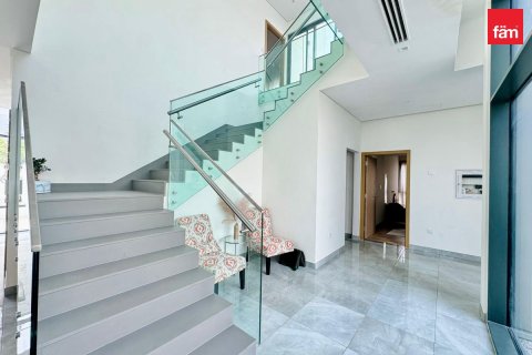 Villa en Al Furjan, Dubai, 4 dormitorios, 587.1 m², № 134882 - foto 12