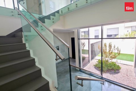 Villa en Al Furjan, Dubai, 4 dormitorios, 587.1 m², № 134882 - foto 7