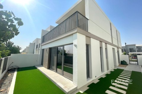 Townhouse in Tilal Al Ghaf, Dubai 4 bedrooms, 199 sq.m. № 62326 - photo 1