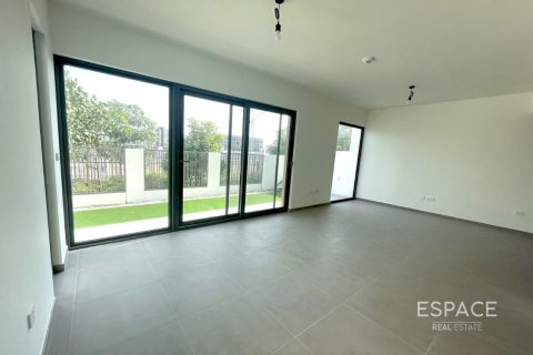 Townhouse in Tilal Al Ghaf, Dubai 4 bedrooms, 199 sq.m. № 62326 - photo 2