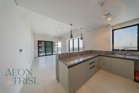 Купить квартиру в Дубае: 2 спальни, 105м², № 62382 - фото 2