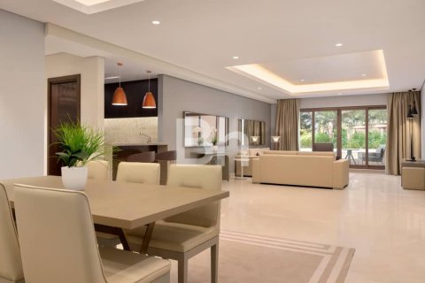 Hotel Apartment in Palm Jumeirah, Dubai 3 bedrooms, 169 sq.m. № 21722 - photo 1