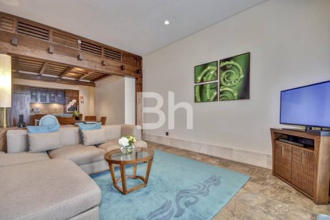 Apartment in Palm Jumeirah, Dubai 2 bedrooms, 135 sq.m. № 21721 - photo 3