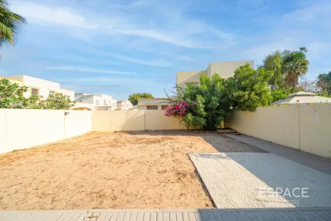 Villa in Springs 8, The Springs, Dubai 3 bedrooms, 209 sq.m. № 71020 - photo 17