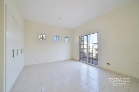 Villa in Springs 8, The Springs, Dubai 3 bedrooms, 209 sq.m. № 71020 - photo 9