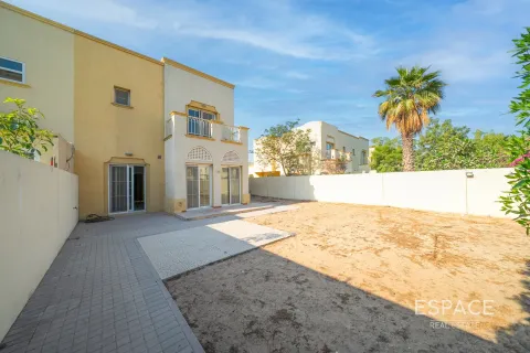 Villa in Springs 8, The Springs, Dubai 3 bedrooms, 209 sq.m. № 71020 - photo 1