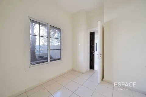 Villa in Springs 8, The Springs, Dubai 3 bedrooms, 209 sq.m. № 71020 - photo 7