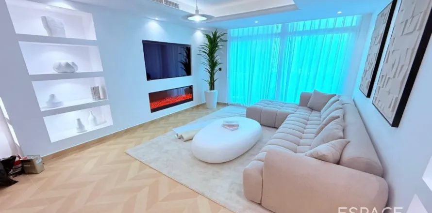 Квартира в Дубай Марине, Дубай, 2 спальни, 122м², № 71025