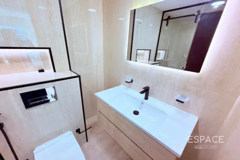 Apartment in Dubai Marina, Dubai 2 bedrooms, 122 sq.m. № 71025 - photo 10