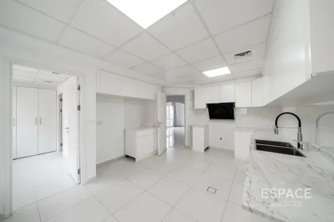 Villa in Meadows, Dubai 4 bedrooms, 337 sq.m. № 71024 - photo 5