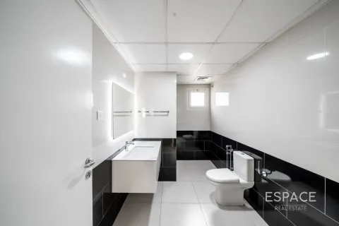 Villa in Meadows, Dubai 4 bedrooms, 337 sq.m. № 71024 - photo 15