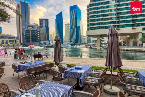 Shop in Dubai Marina, Dubai 224.4 sq.m. № 55132 - photo 1